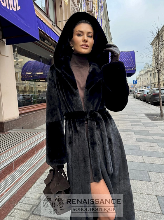 Длинная шуба из норки Blackglama с капюшоном, Москва, Пальто
