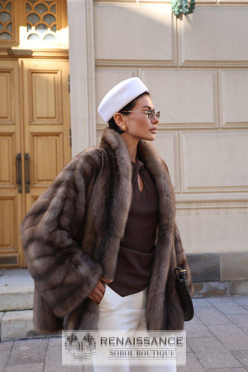 Шуба из соболя автоледи в цельных шкурках 