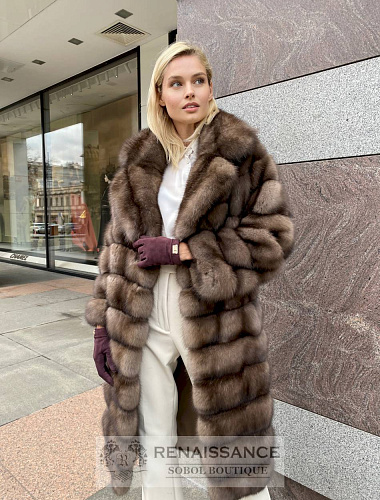 Эффектная шуба из меха баргузинского соболя