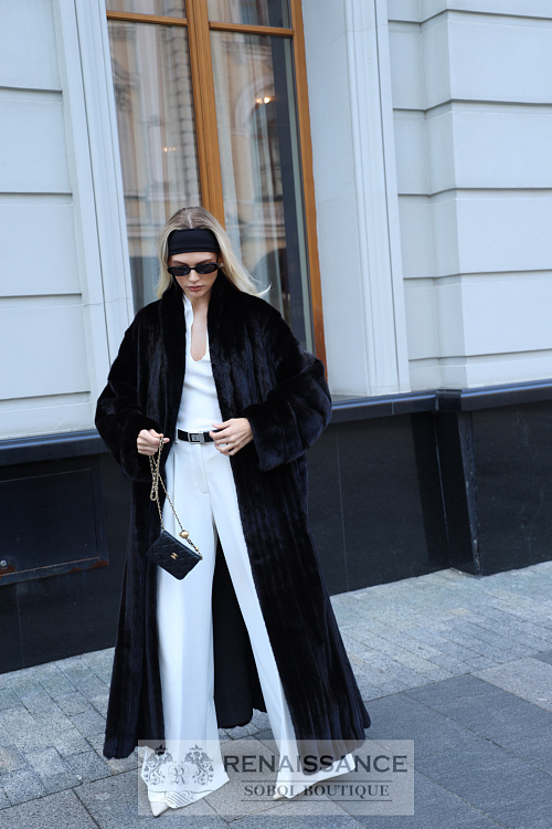 Роскошная шуба из меха норки