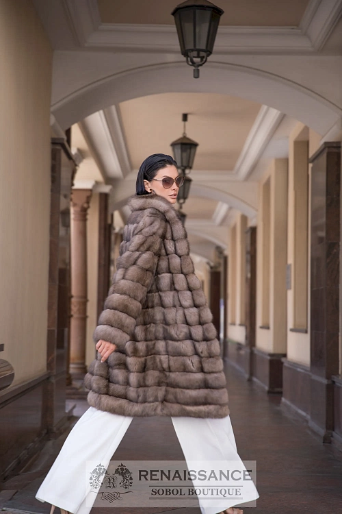 Шубка из седого, светлого соболя