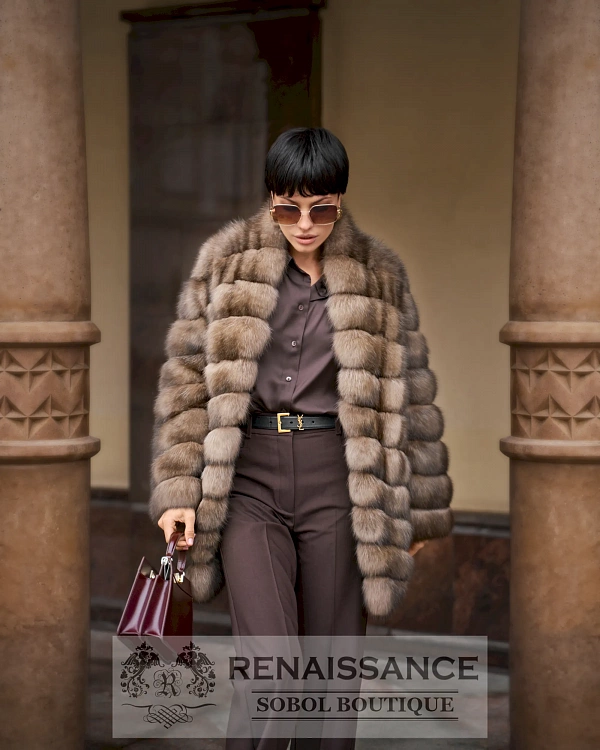Трендовый жакет из светлого соболя