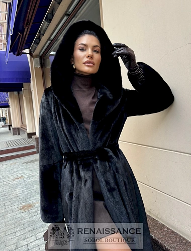 Длинная шуба из норки Blackglama с капюшоном