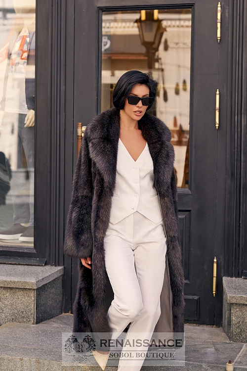 Классическая шуба из аукционного седого соболя, Москва, Пальто