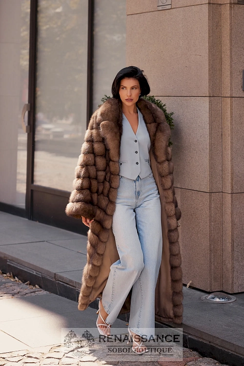 Длинная шуба из меха баргузинского соболя