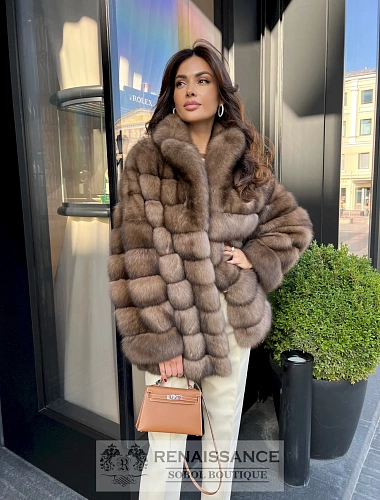 Стильный жакет из светлого соболя