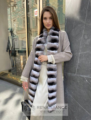 Пальто из кашемира с мехом из шиншиллы