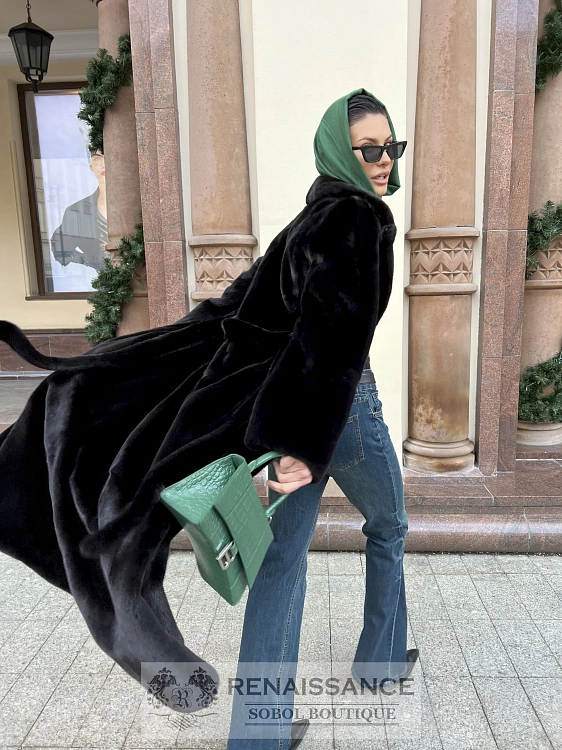 Длинная шуба из меха норки