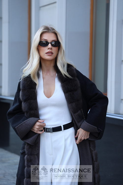 Пальто из шерсти/кашемира Loro Piana с отделкой соболем