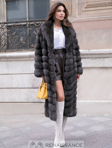 Роскошная шуба из седого баргузинского соболя