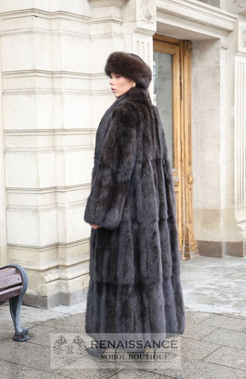 Соболиная шуба в стиле винтаж