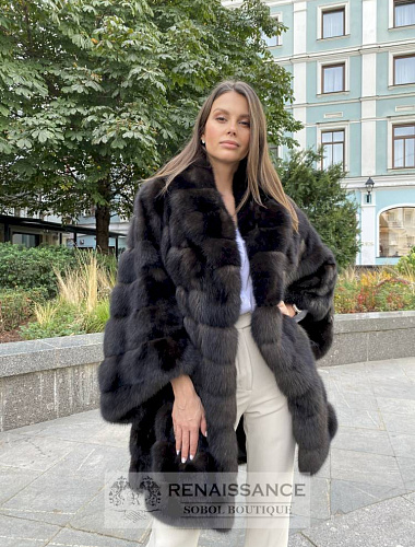 Эффектное манто из меха баргузинского соболя