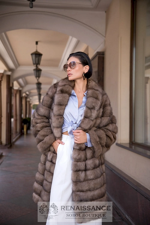 Шубка из седого, светлого соболя
