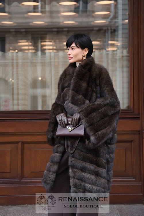Роскошное манто из соболя