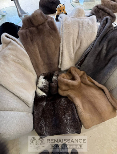 Манишки из меха норки в разных оттенках