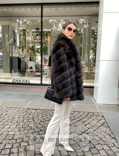 Стильный жакет из меха соболя