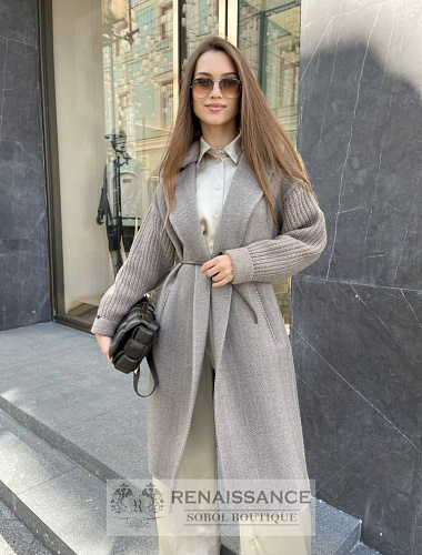 Элегантное ,классическое пальто с вязкой и норкой