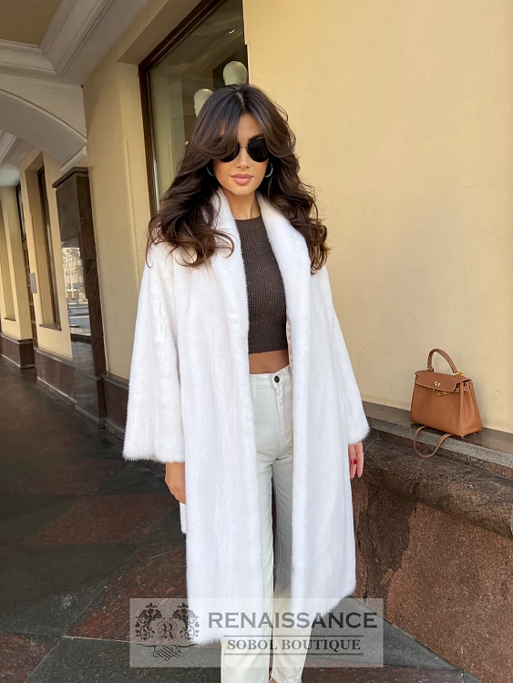 Полушубок из белой норки