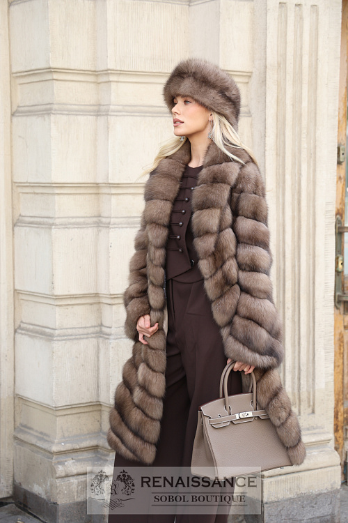 Стильная шуба из соболя