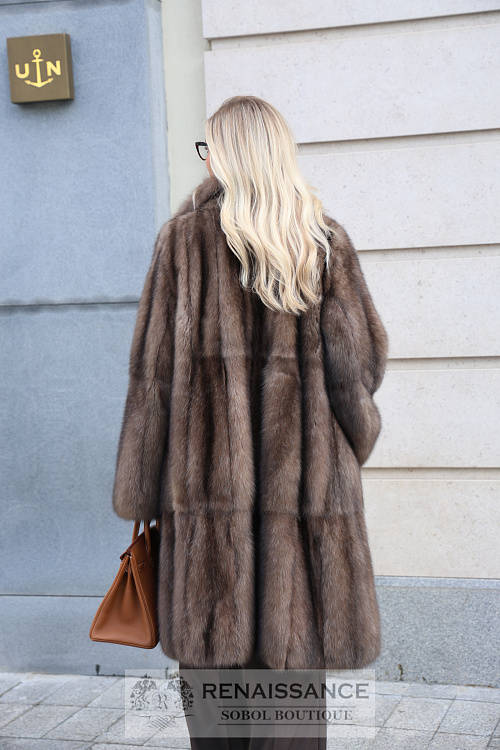 Шуба из соболя в стиле ретро из цельных шкурок