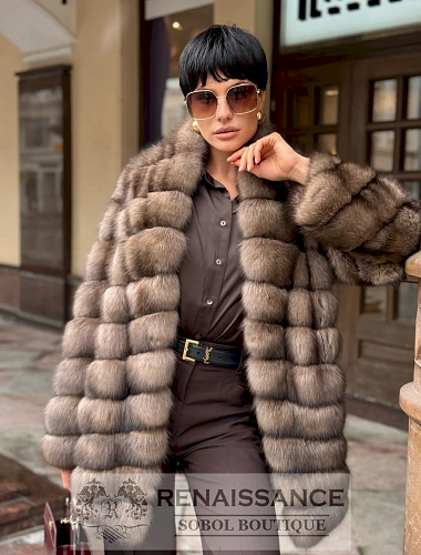 Трендовый жакет из светлого соболя