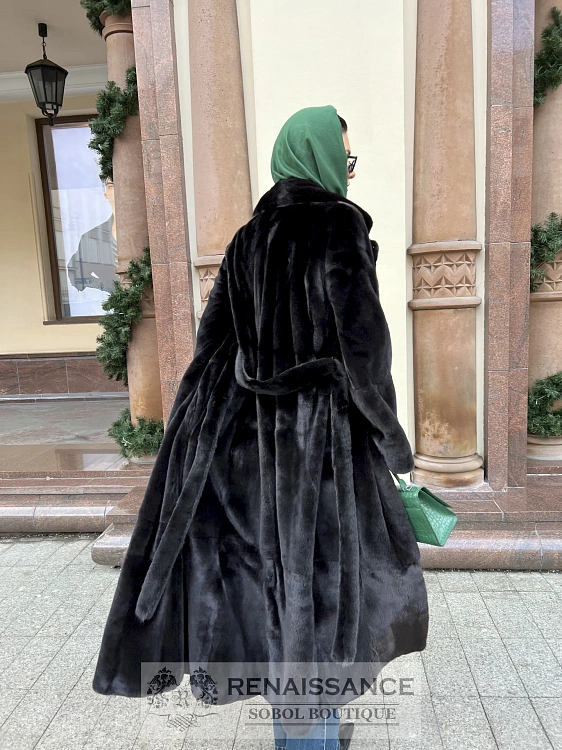 Длинная шуба из меха норки