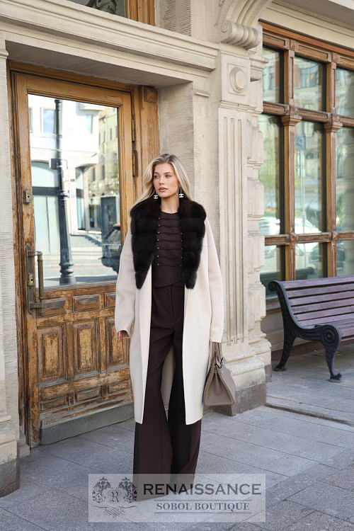 Пальто из двойного кашемира Loro Piana с отделкой соболем