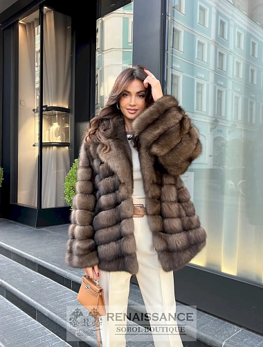 Короткая шуба автоледи из меха баргузинского соболя