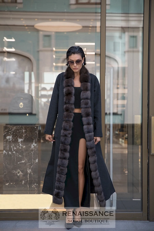 Эффектное пальто из шерсти/кашемира Loro Piana с соболем